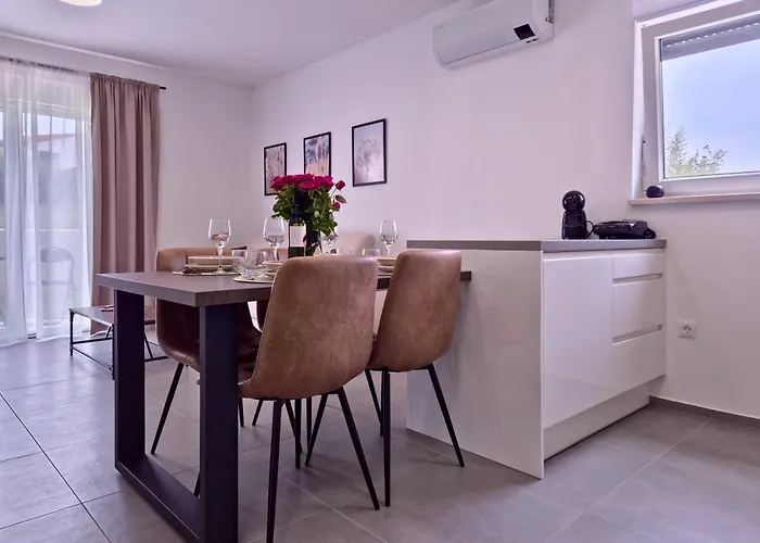 Laura & Nino Apartment Pula