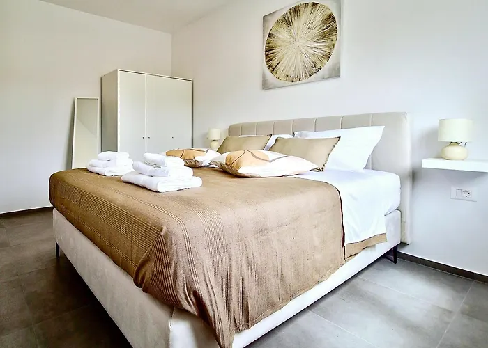 شقة Laura & Nino *